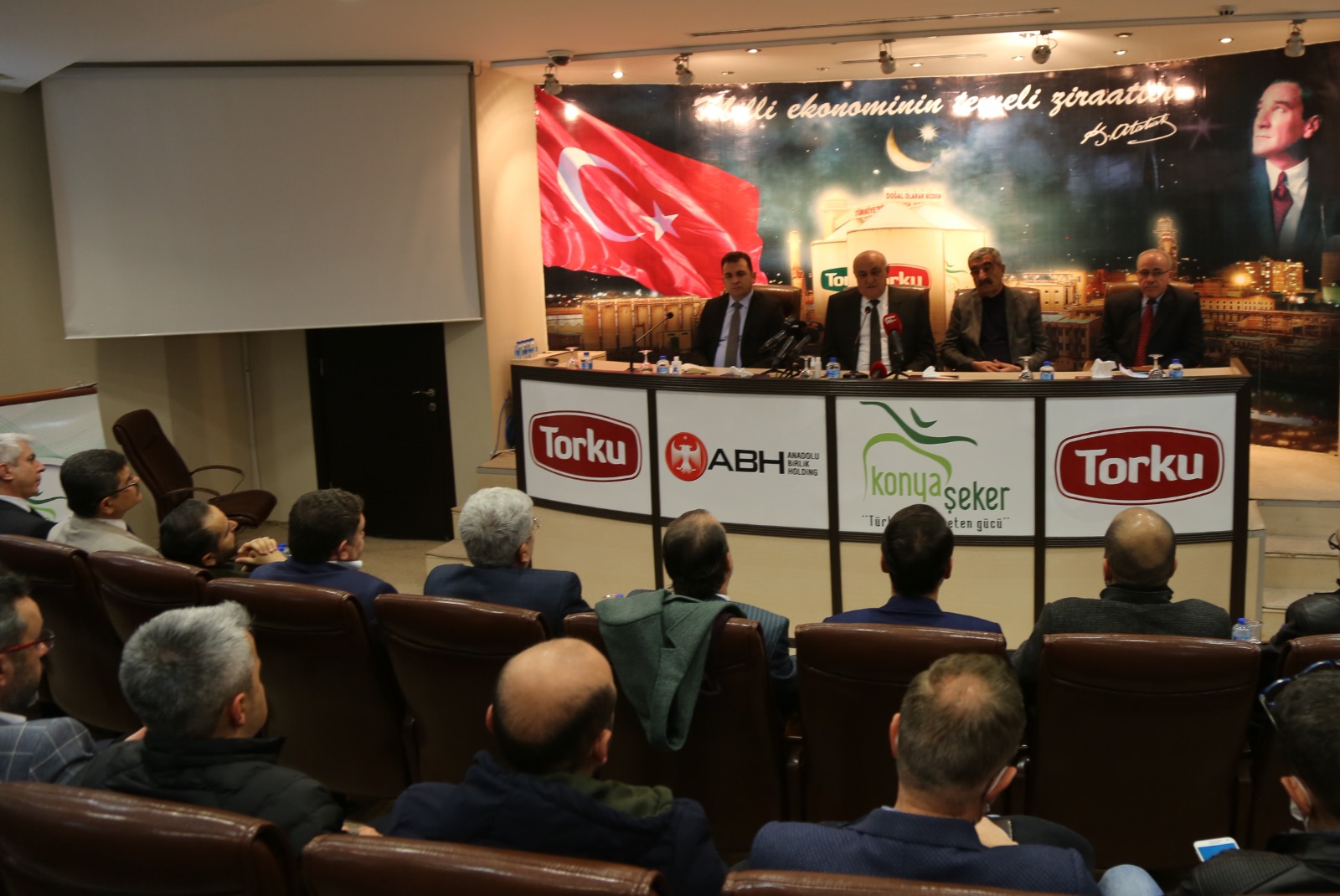 Başkan Ramazan Erkoyuncu, Gazetecilerle Bir Araya Geldi 