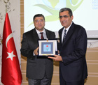 Pankobirlik Genel Başkanı Recep Konuk Kooperatifçilik Yılı etkinlikleri kapsamında düzenlenen İzmir'deki panele katıldı